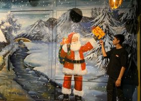 DỊCH VỤ VẼ KÍNH NOEL – TẠO KHÔNG GIAN GIÁNG SINH ẤN TƯỢNG