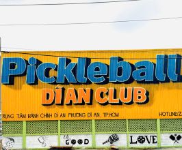 Thi Công Bảng Hiệu Và Vẽ Sân Thể Thao Pickleball Chuyên Nghiệp